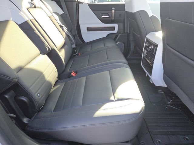 Used 2025 GMC Hummer EV 2X image 29