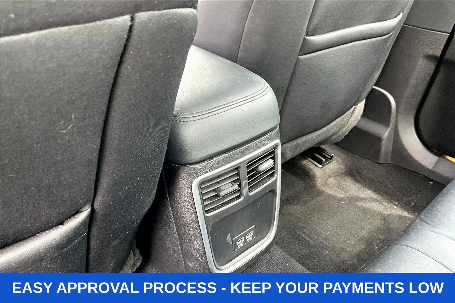Used 2023 Chrysler 300 Touring w/ Sport Appearance Package RWD image 13