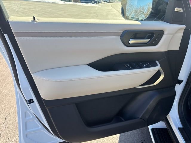 New 2026 Nissan Armada Platinum Reserve image 15