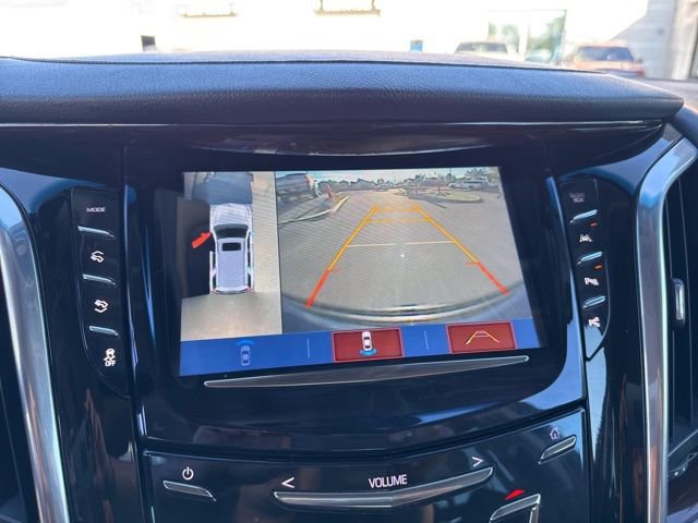 Used 2019 Cadillac Escalade Premium Luxury image 16