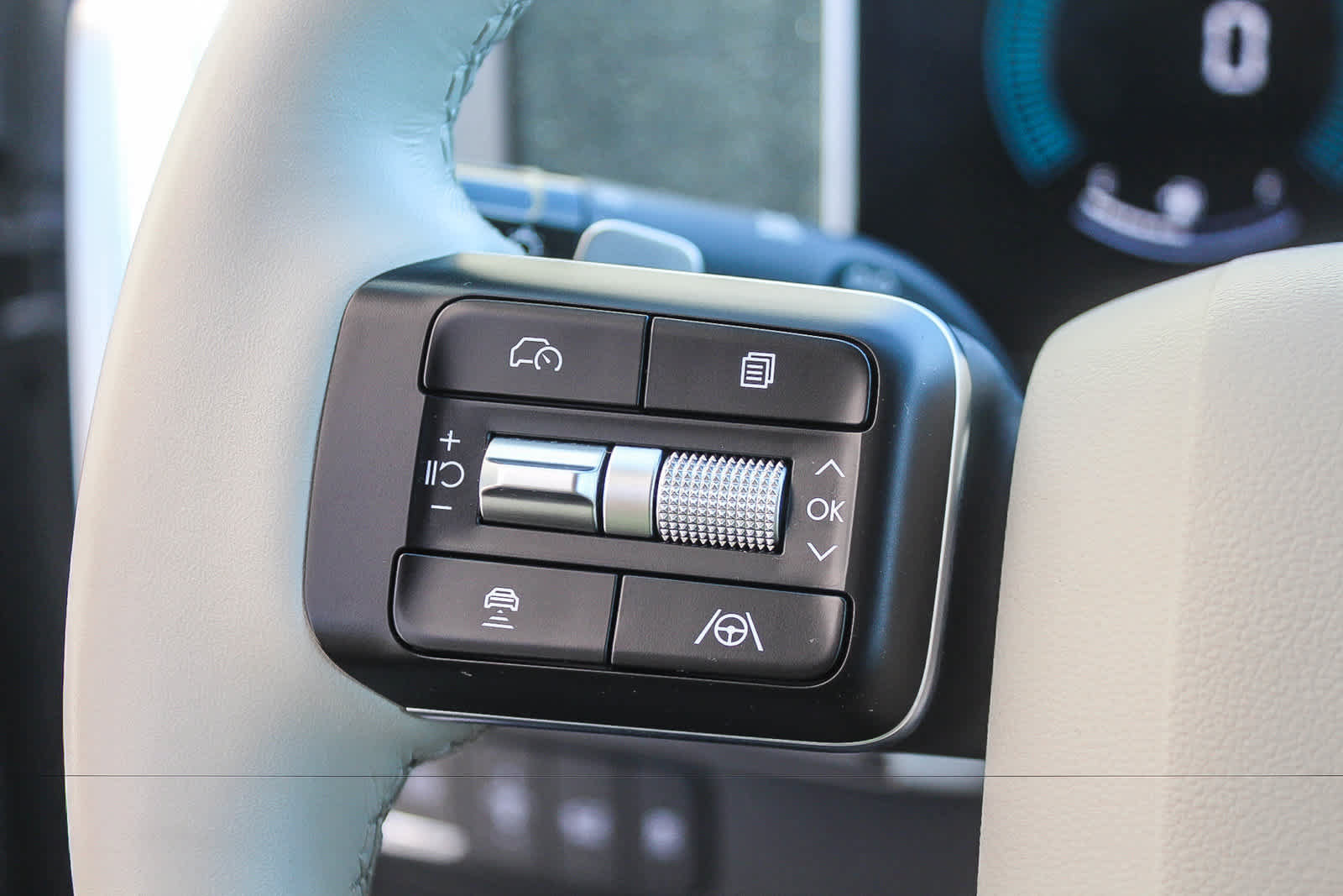 Certified 2026 Hyundai Santa Fe SE FWD image 29