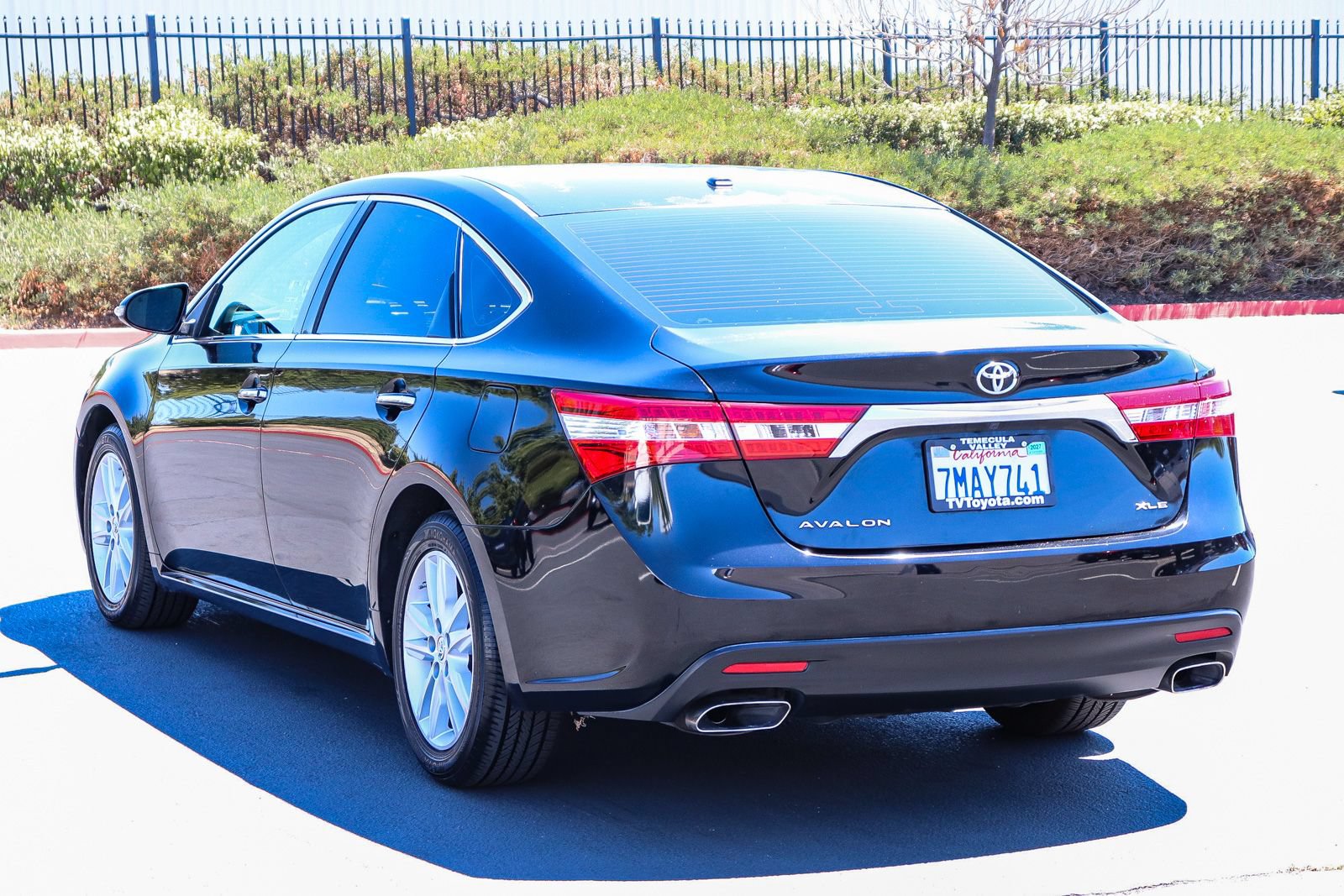Used 2015 Toyota Avalon XLE FWD image 5