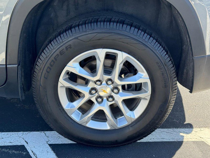 Used 2020 Chevrolet Traverse LT image 7