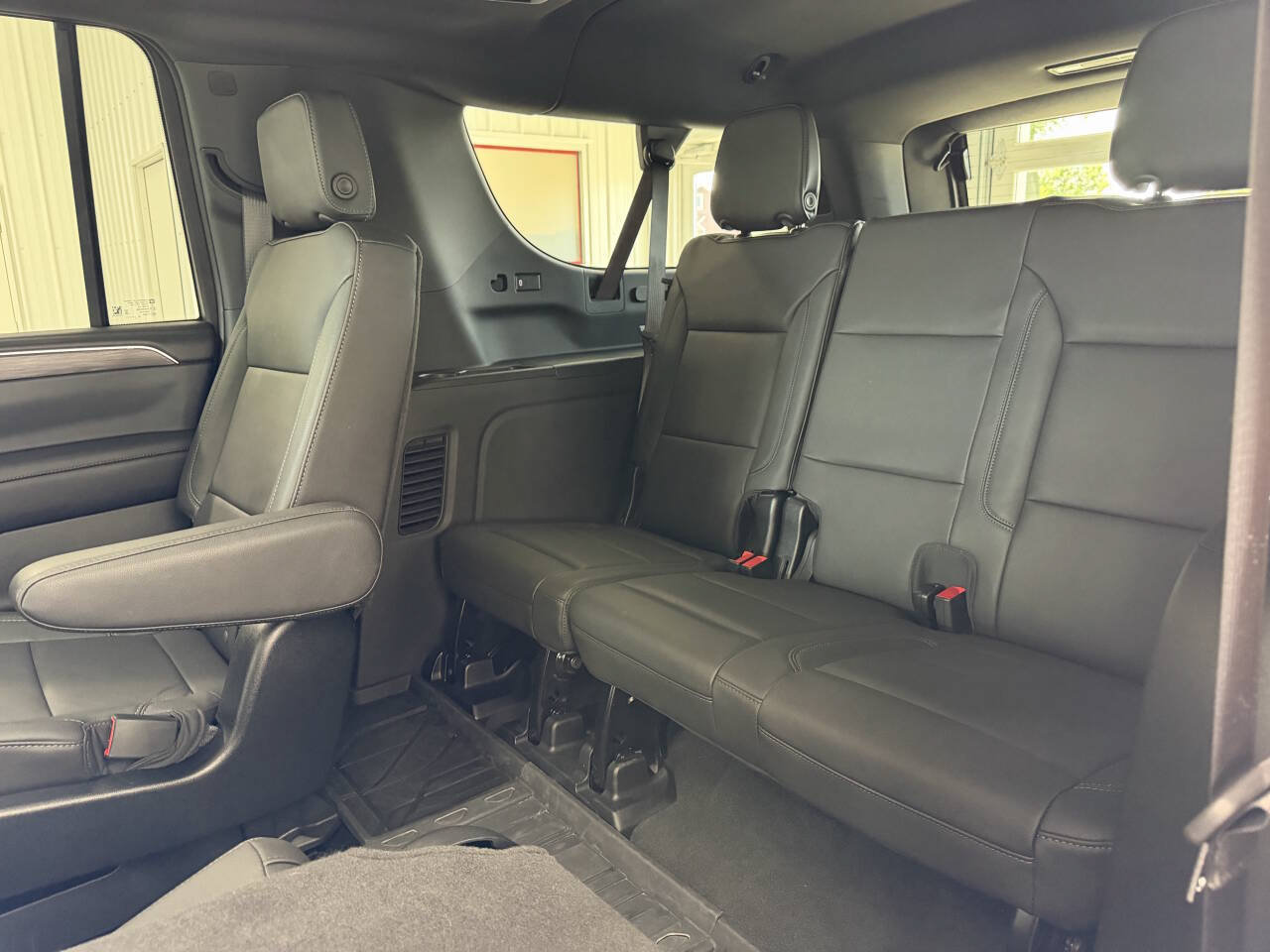 Used 2024 Chevrolet Suburban LT w/ Luxury Package AWD/4WD image 26