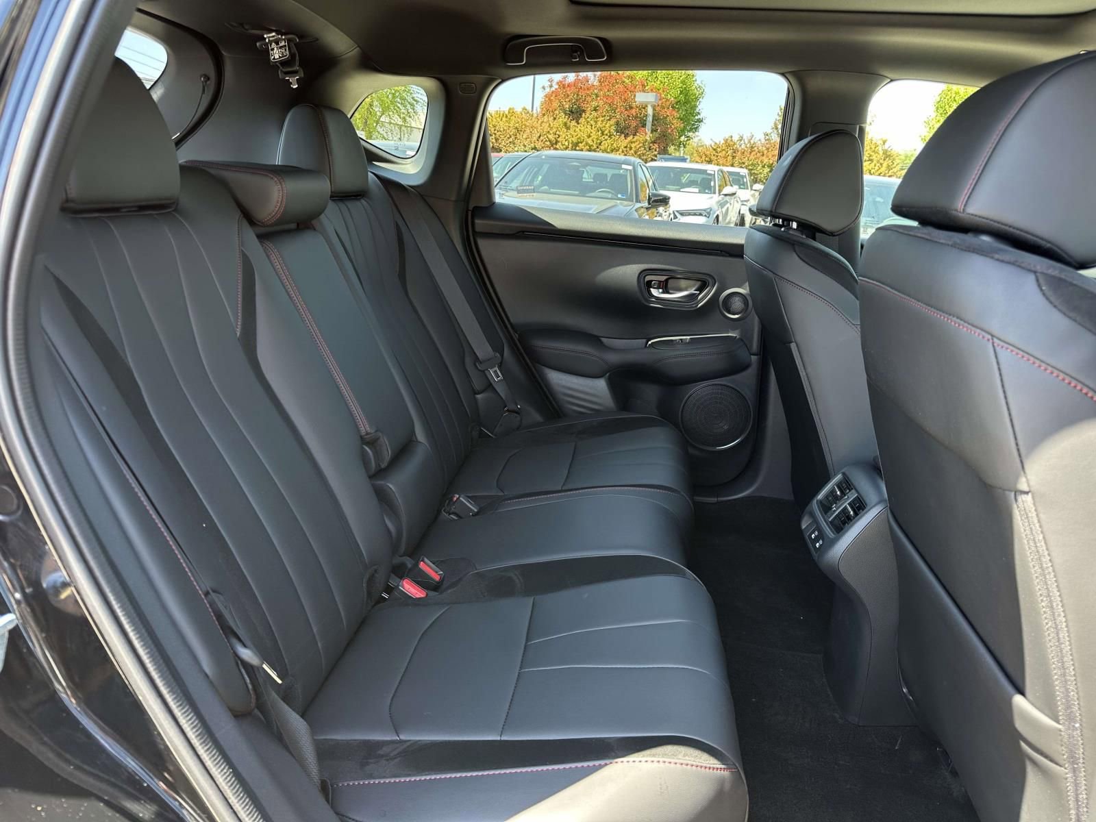 Used 2025 Acura ADX A-Spec image 11