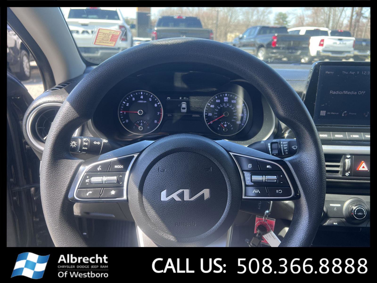 Used 2023 Kia Forte LXS w/ LXS Technology Package image 25