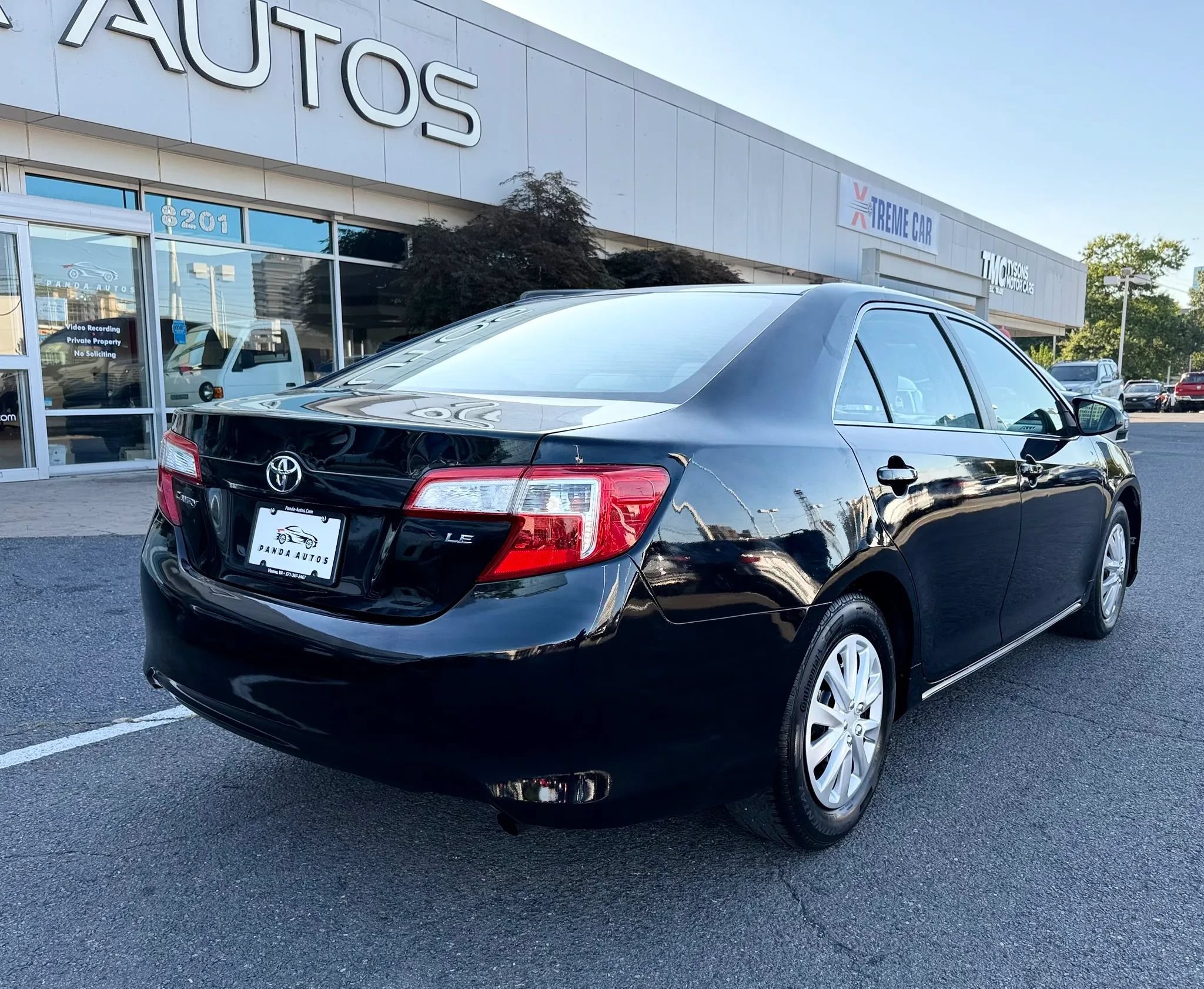 Used 2014 Toyota Camry LE FWD image 7