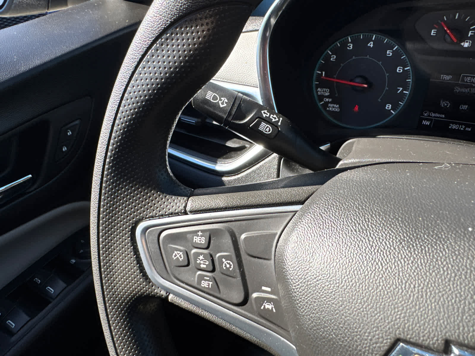 Used 2023 Chevrolet Equinox LS w/ Midnight Edition image 19