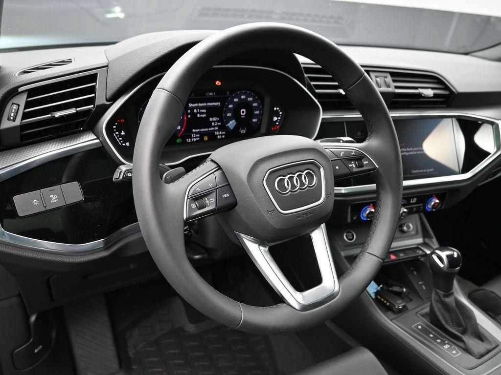 New 2025 Audi Q3 2.0T Premium AWD/4WD image 13