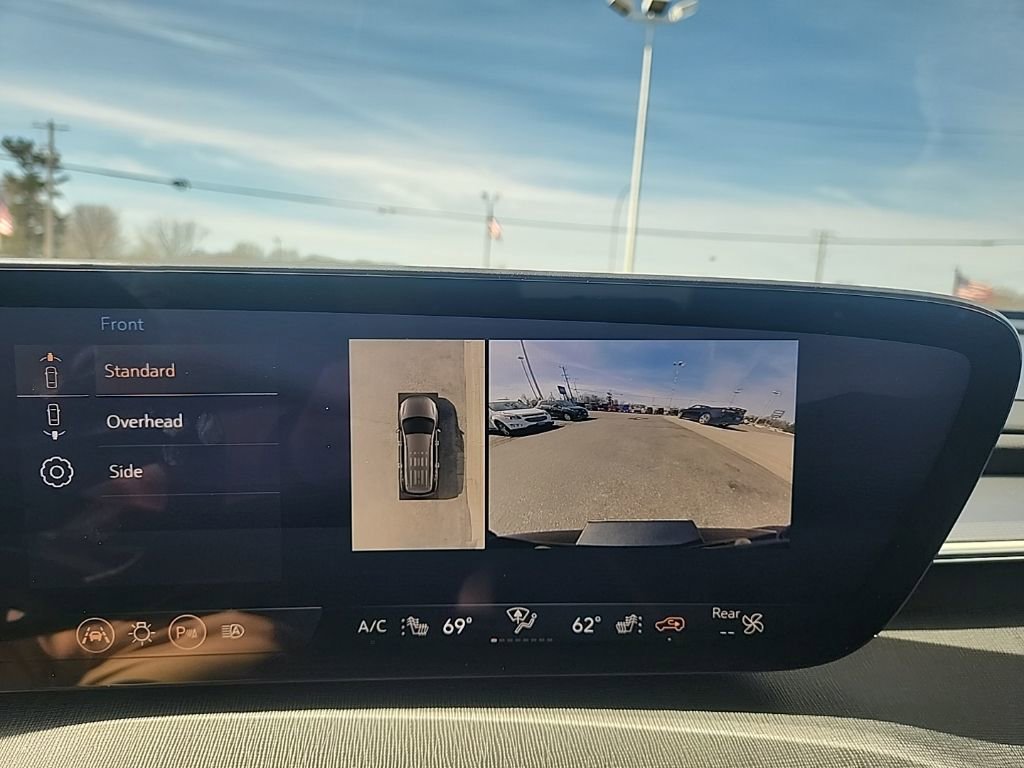 Used 2025 Buick Enclave Sport Touring image 21