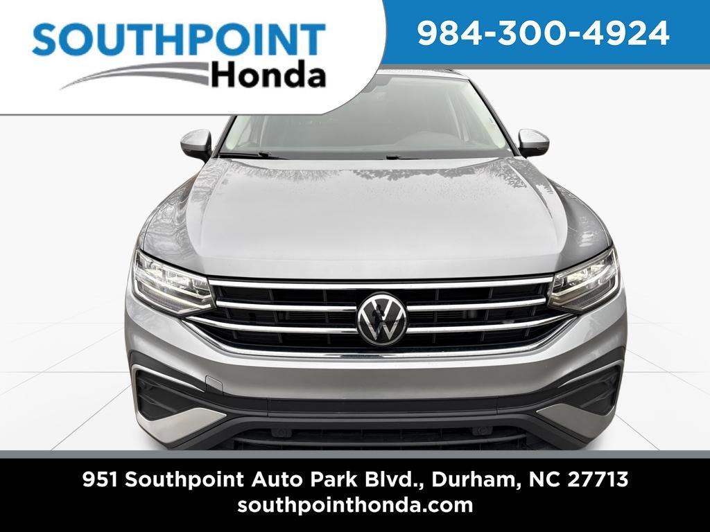 Used 2024 Volkswagen Tiguan S image 2