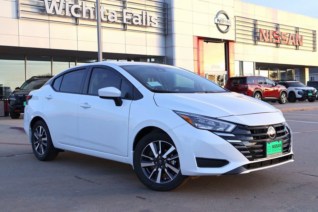 New 2025 Nissan Versa SV w/ Trunk Package FWD image 1