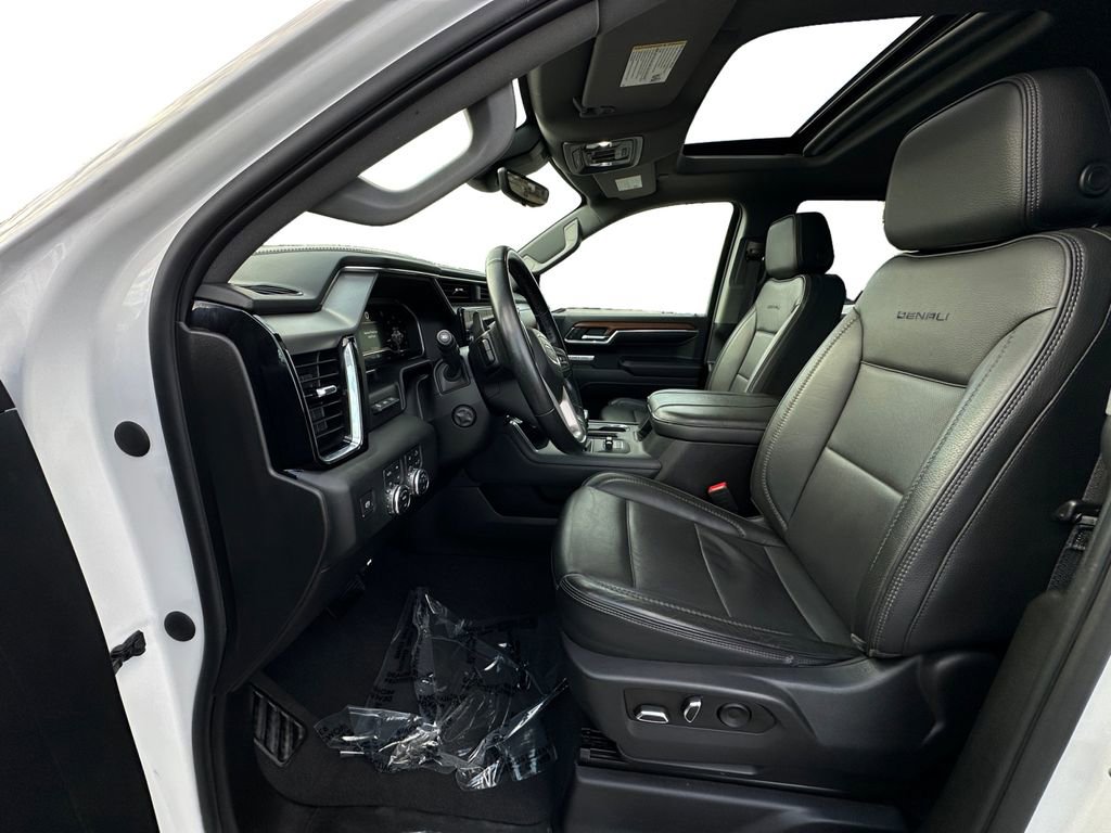 Used 2023 GMC Sierra 1500 Denali w/ Denali Reserve Package image 9