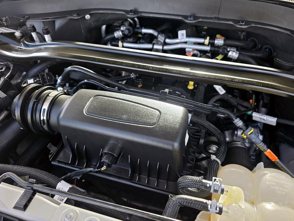 Used 2023 Ford Explorer ST-Line w/ Class IV Trailer Tow Package image 12