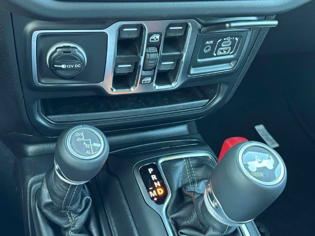New 2027 Jeep Wrangler Unlimited Sahara AWD/4WD image 28
