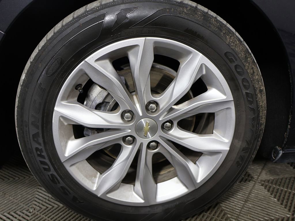 Used 2023 Chevrolet Malibu LT FWD image 16