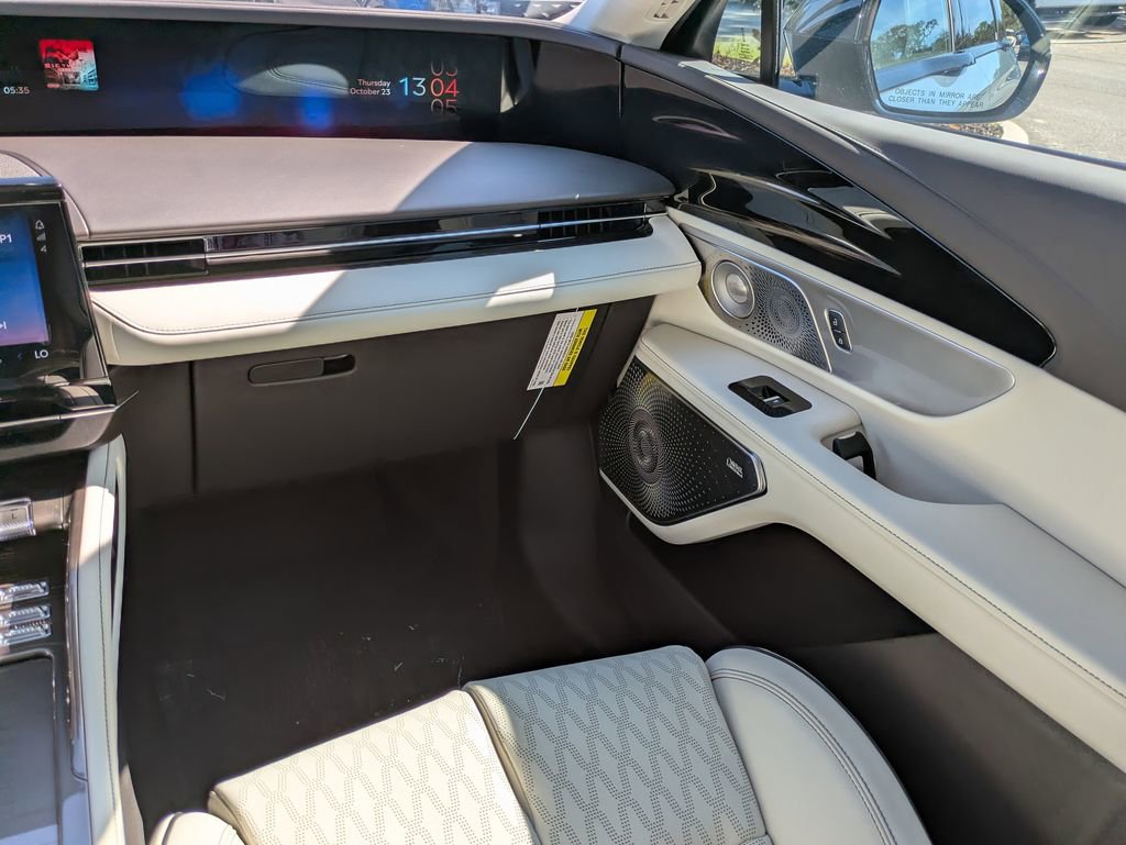 New 2026 Lincoln Nautilus Black Label image 16