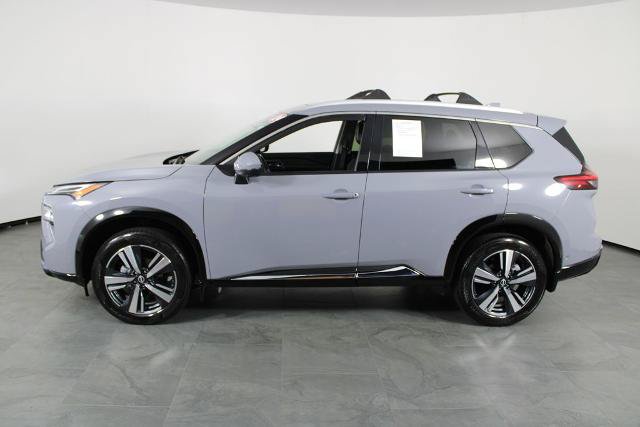 Certified 2024 Nissan Rogue Platinum FWD image 14