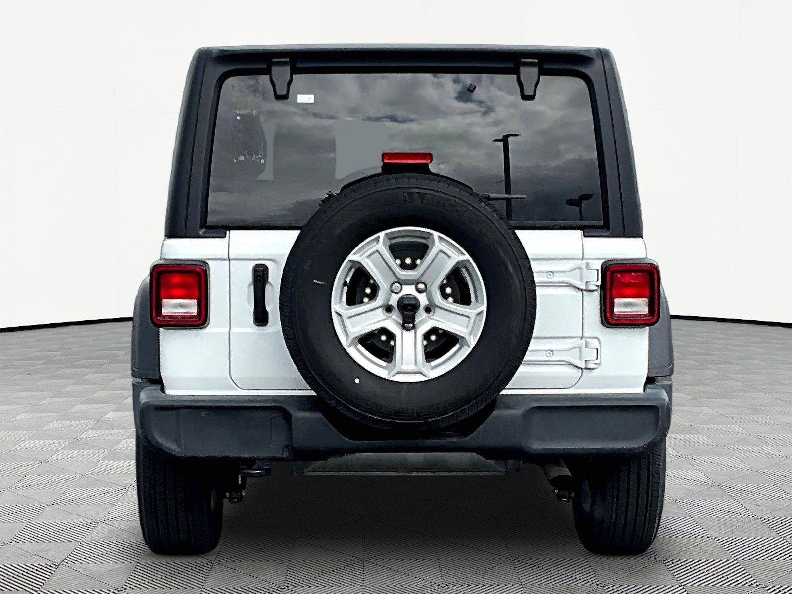 Used 2022 Jeep Wrangler Unlimited Sport AWD/4WD image 5