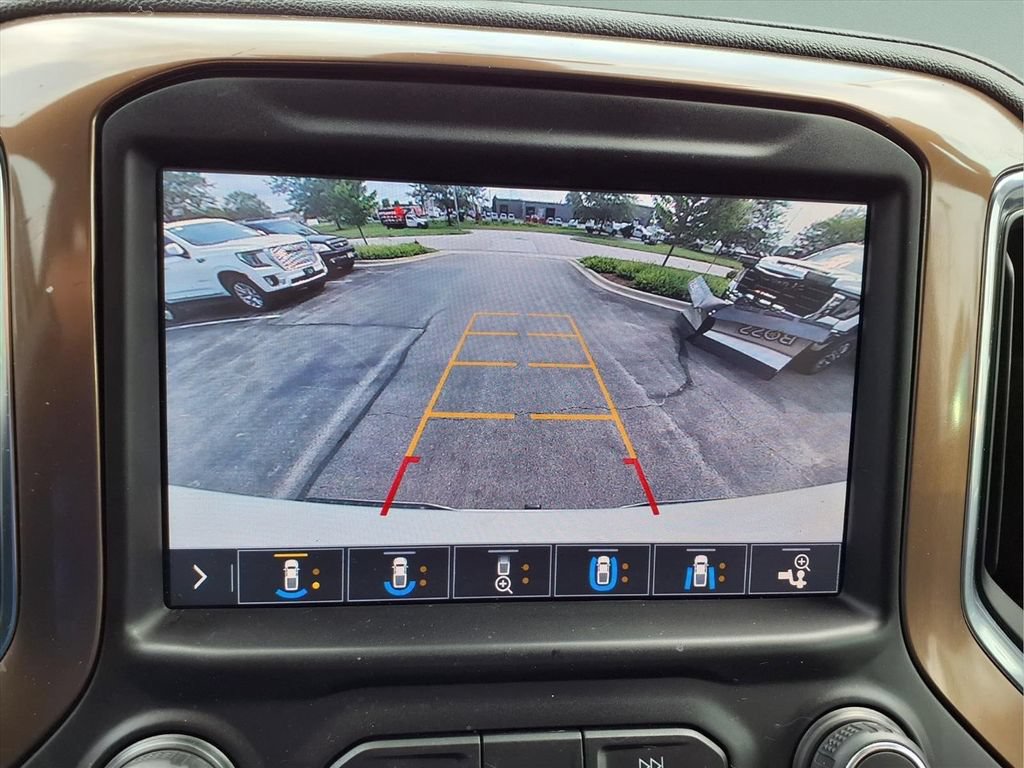 Certified 2019 Chevrolet Silverado 1500 High Country w/ Technology Package AWD/4WD image 26