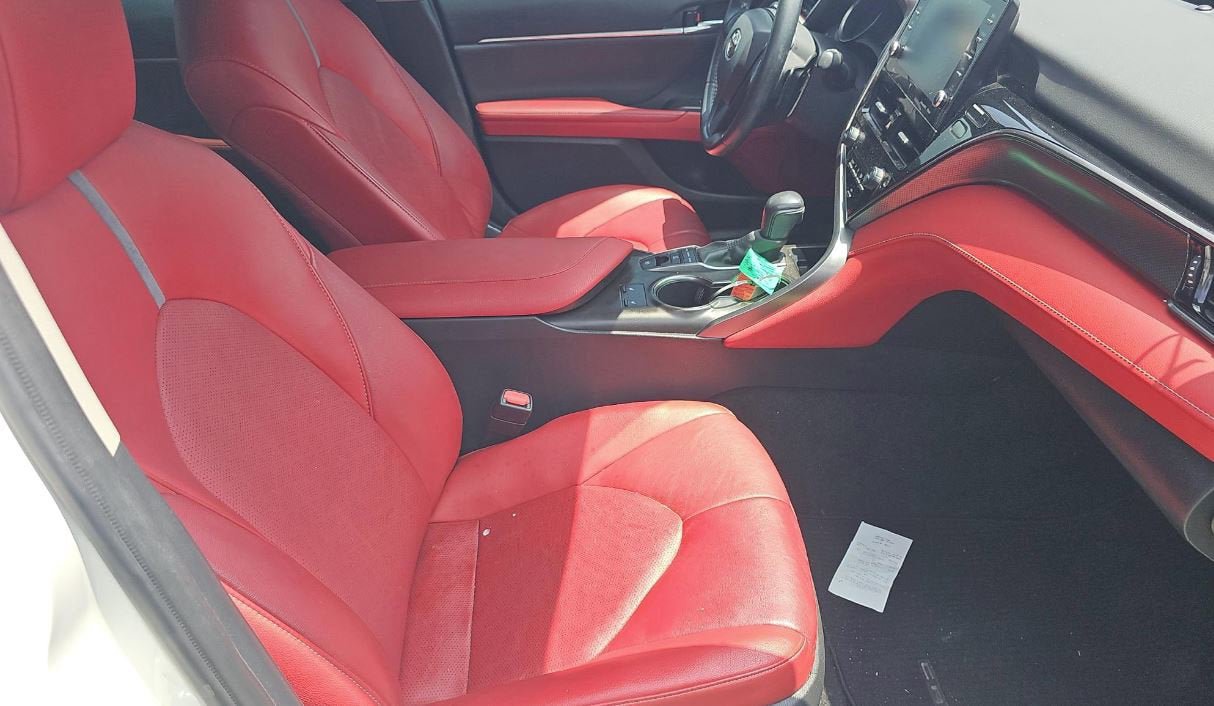 Used 2022 Toyota Camry XSE FWD image 7