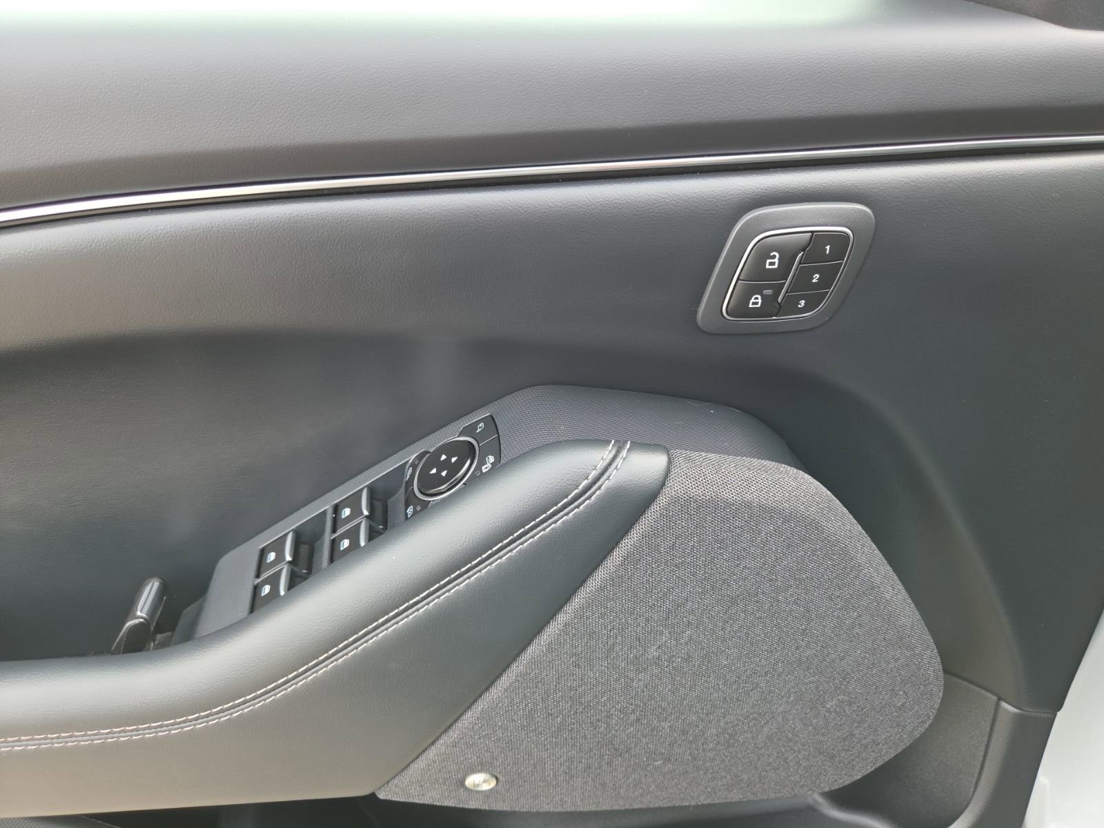 Used 2023 Ford Mustang Mach-E Premium image 20