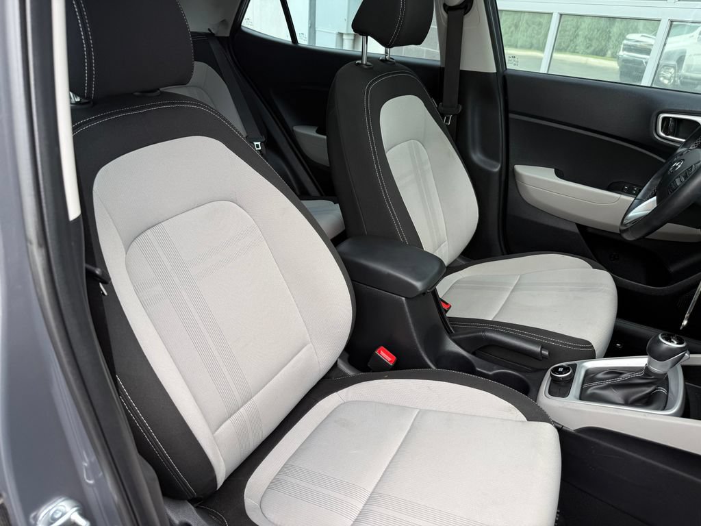 Used 2023 Hyundai Venue SEL w/ Cargo Package FWD image 44