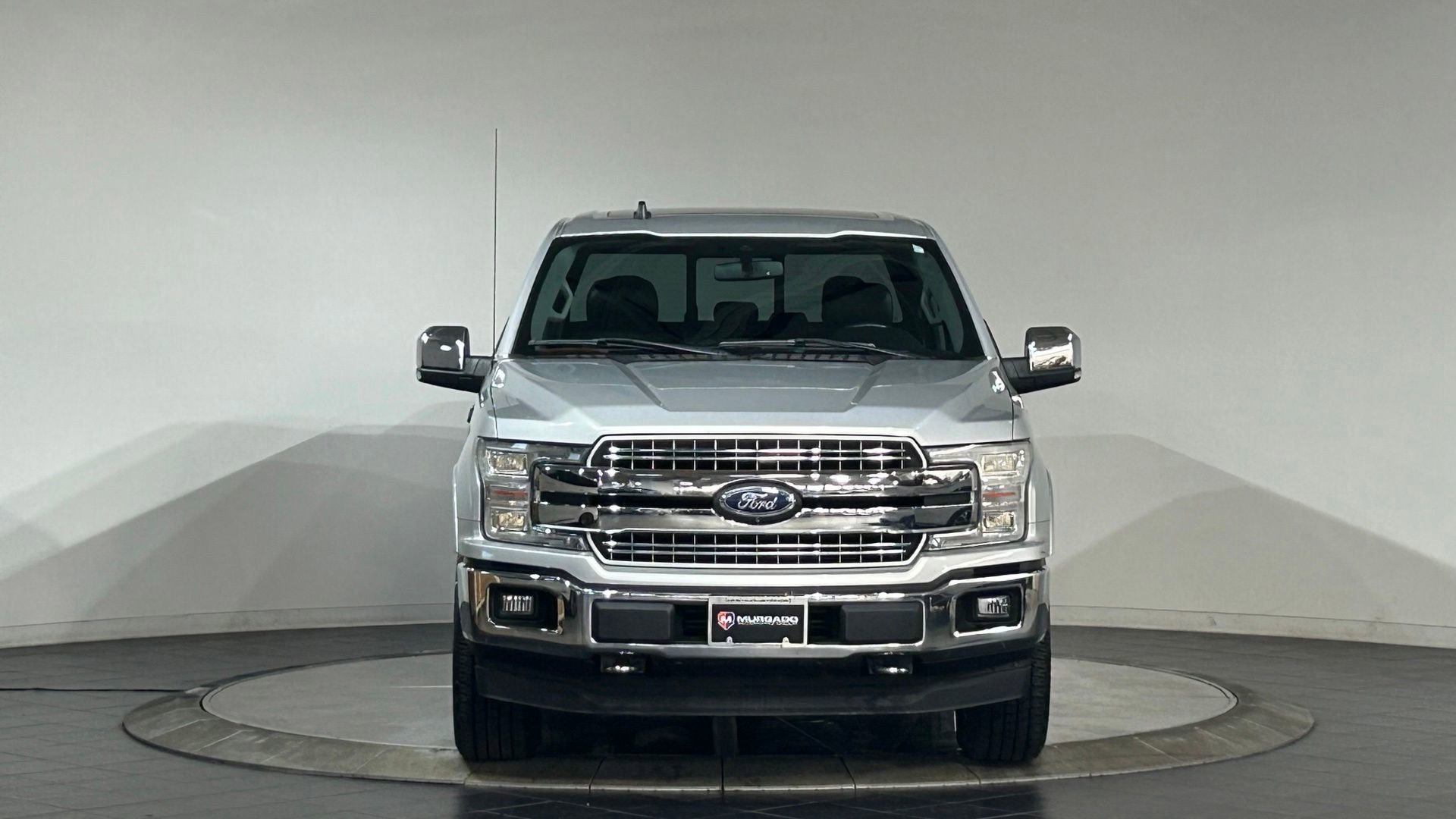 Used 2019 Ford F150 Lariat w/ Equipment Group 502A Luxury AWD/4WD image 3