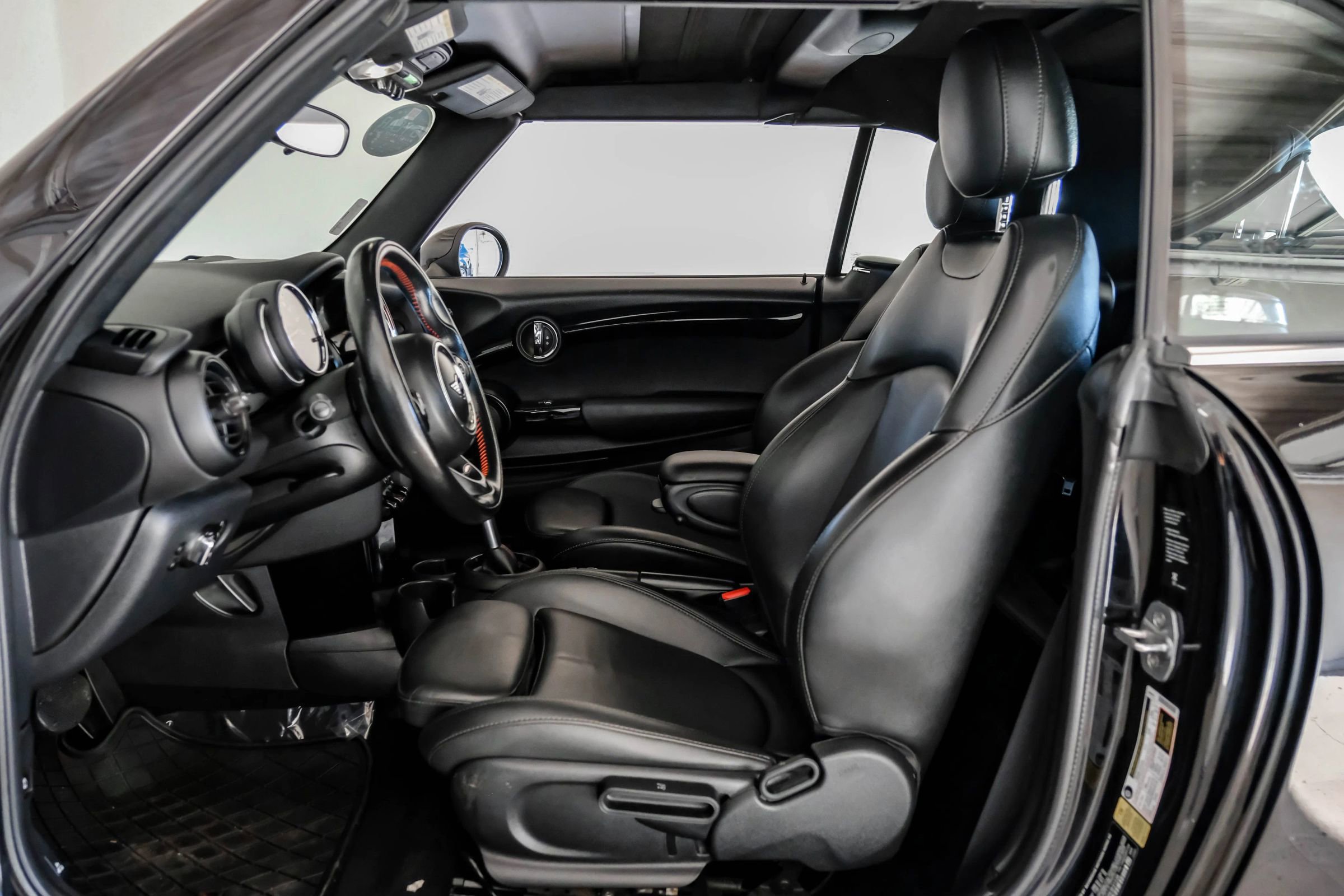 Used 2019 MINI Cooper S FWD image 3