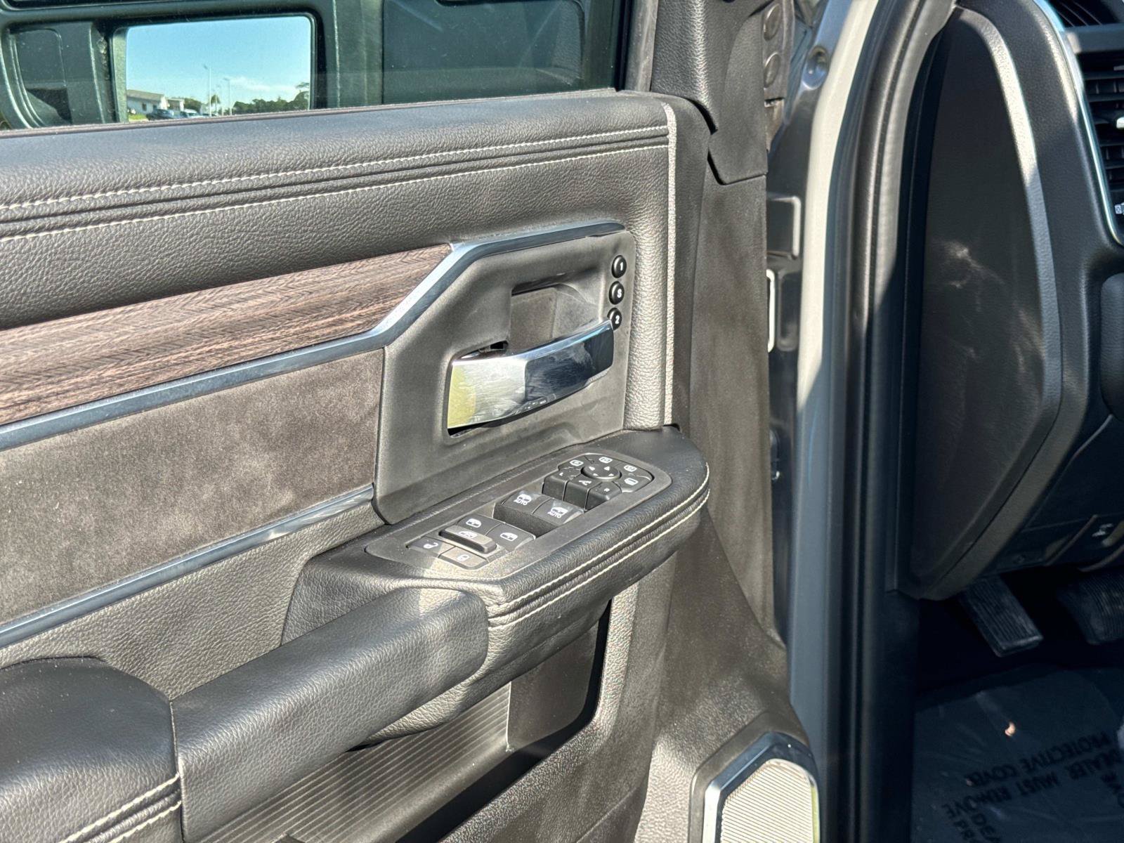 New 2026 RAM 2500 Laramie AWD/4WD image 19