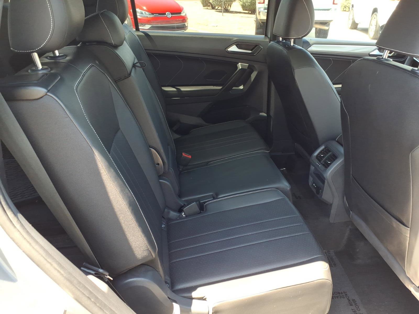 Certified 2024 Volkswagen Tiguan SE R-Line FWD image 15