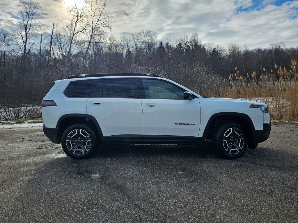 New 2026 Jeep Cherokee Laredo image 2