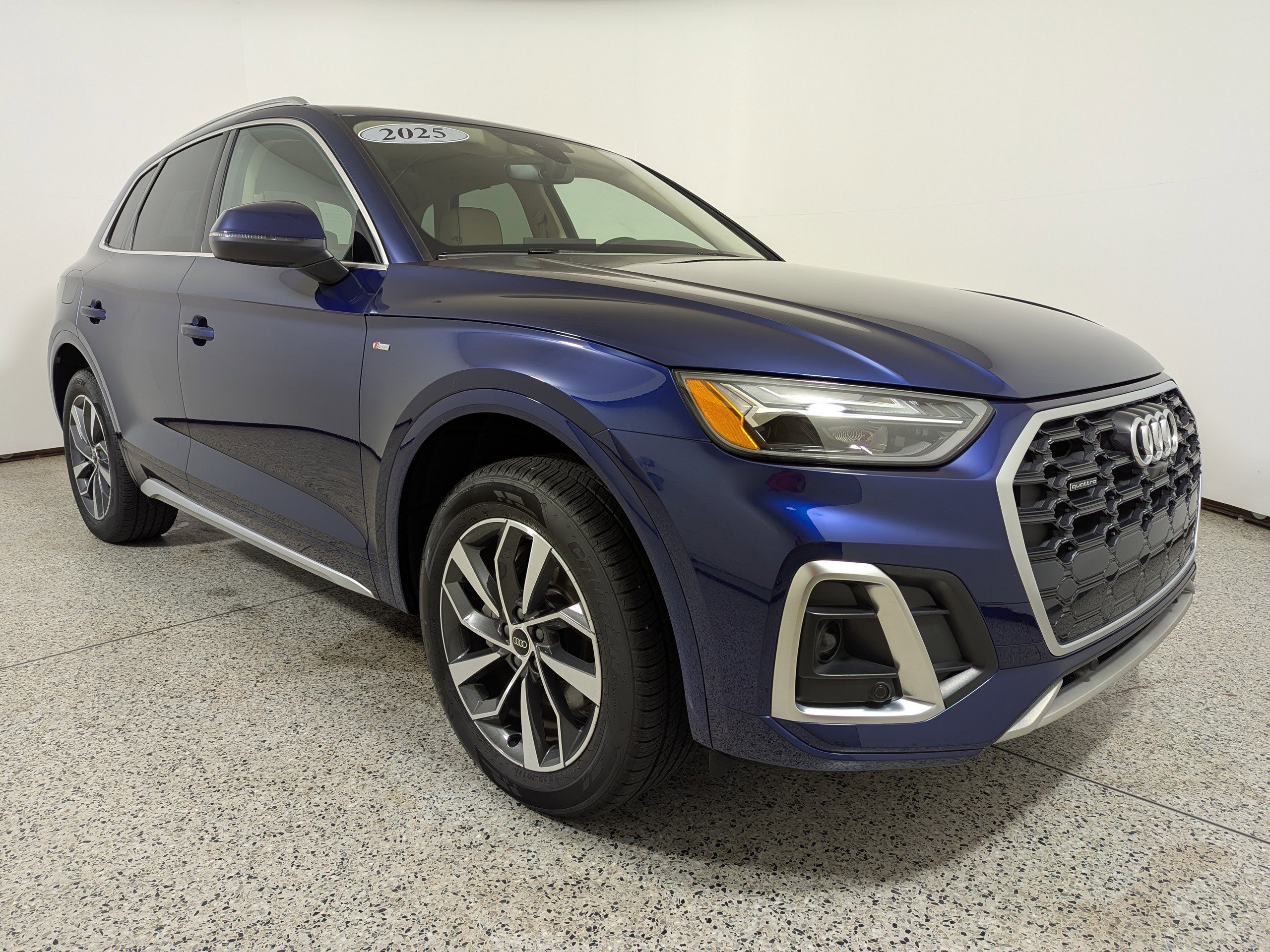 Certified 2025 Audi Q5 2.0T Premium Plus w/ Premium Plus Package