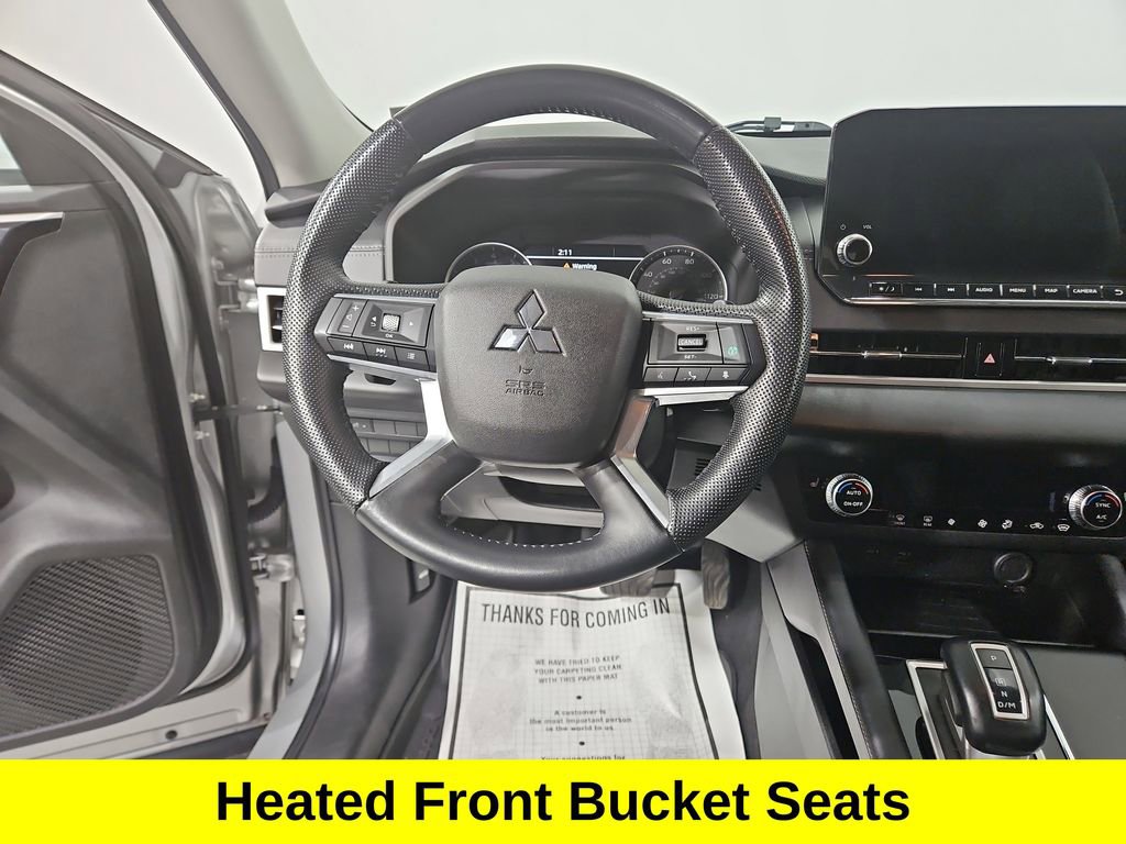 Used 2023 Mitsubishi Outlander SE image 13