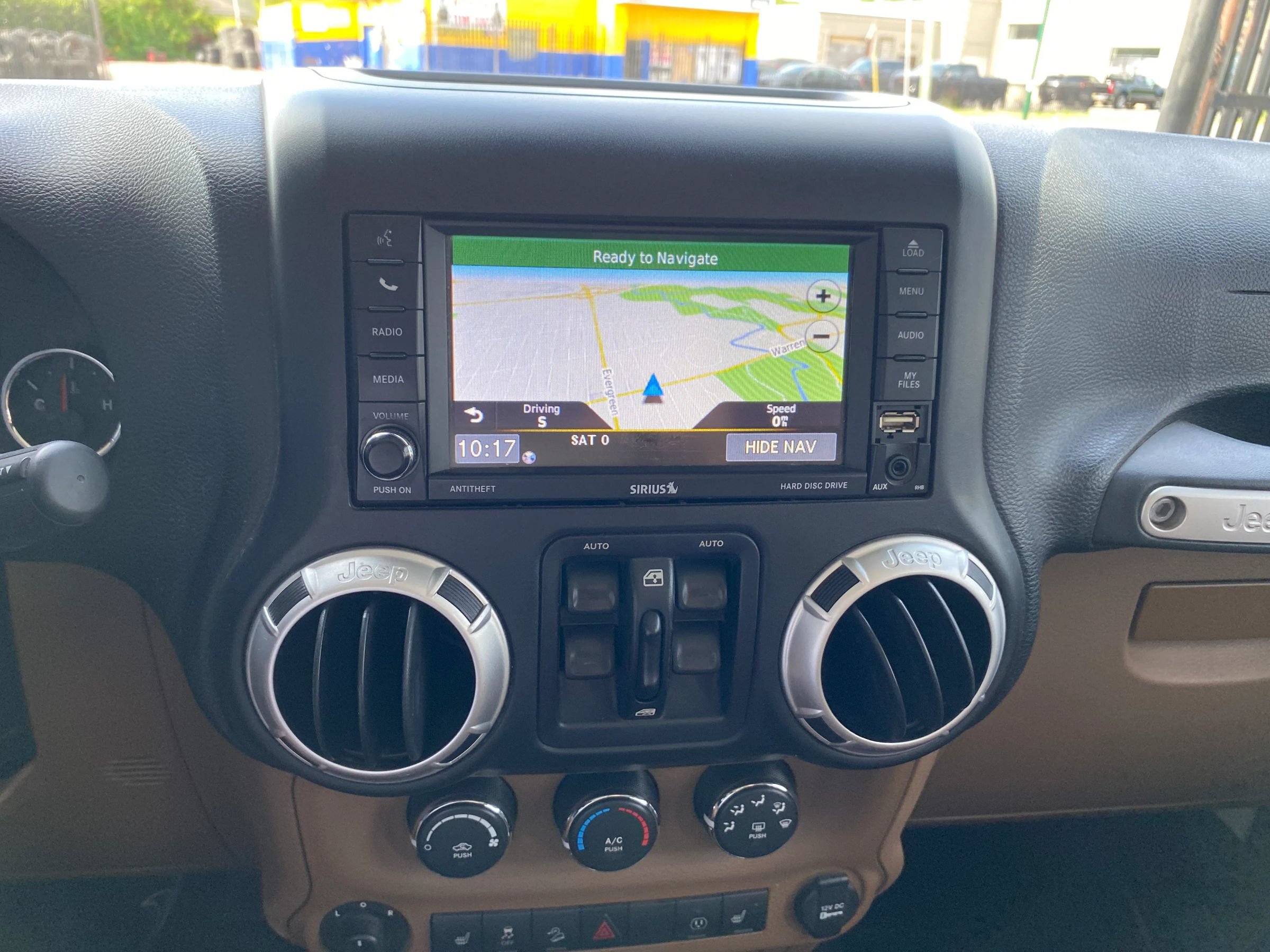Used 2015 Jeep Wrangler Unlimited Sahara w/ Mopar Chrome Edition Group AWD/4WD image 18