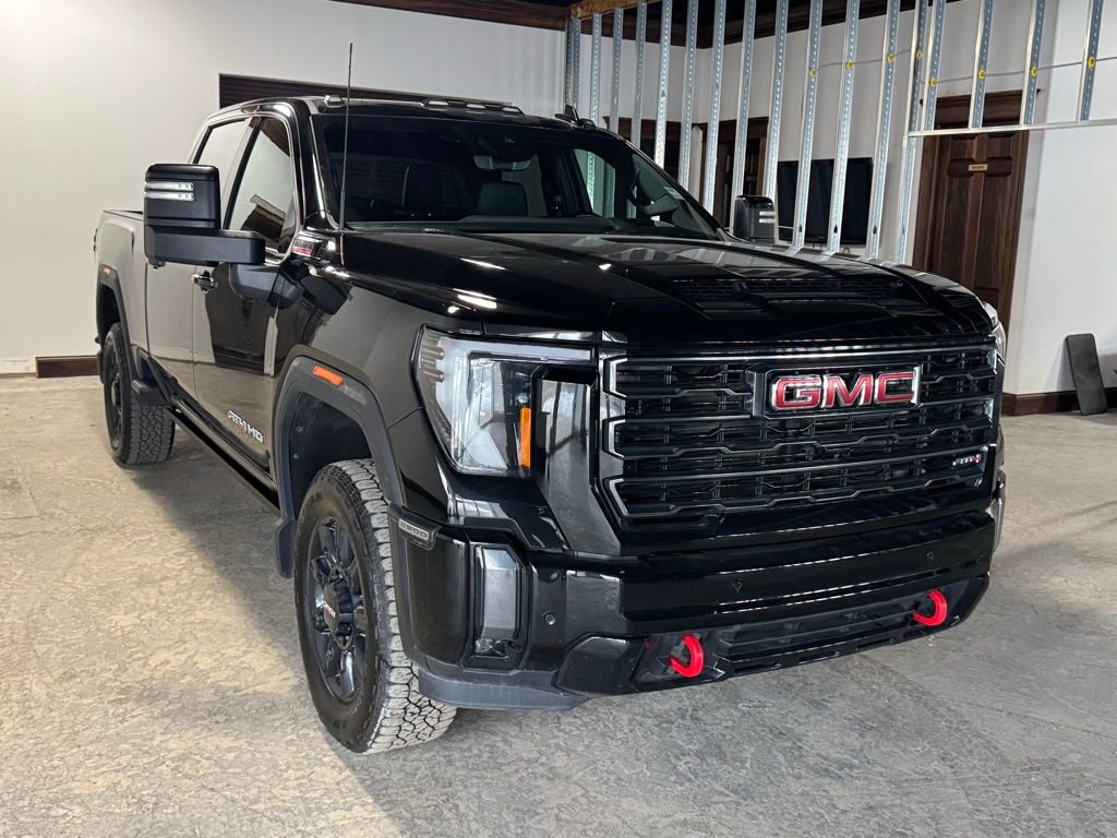 Used 2024 GMC Sierra 2500 AT4 w/ AT4 Premium Plus Package image 3