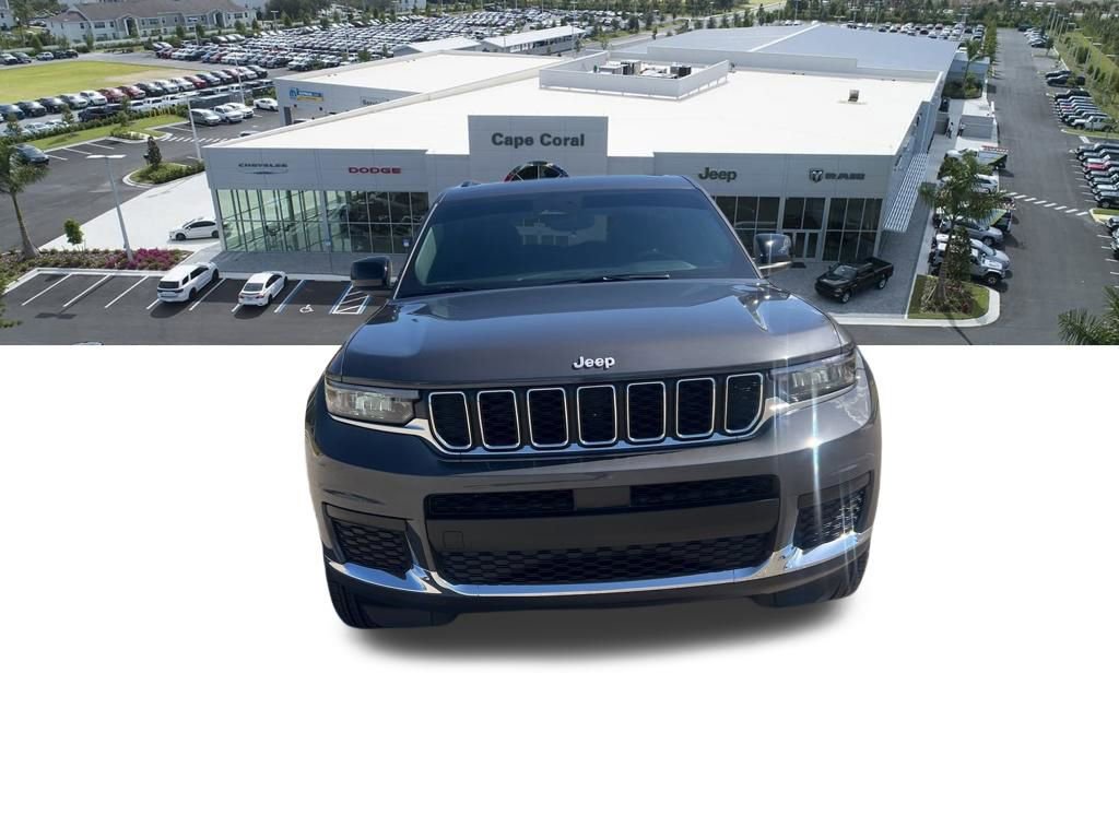 Used 2024 Jeep Grand Cherokee L Laredo RWD image 10