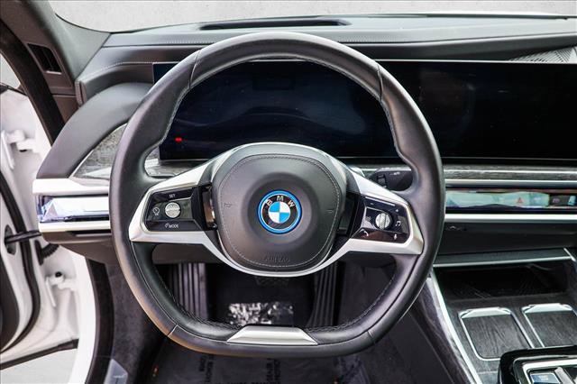 Used 2024 BMW i7 eDrive50 RWD image 13