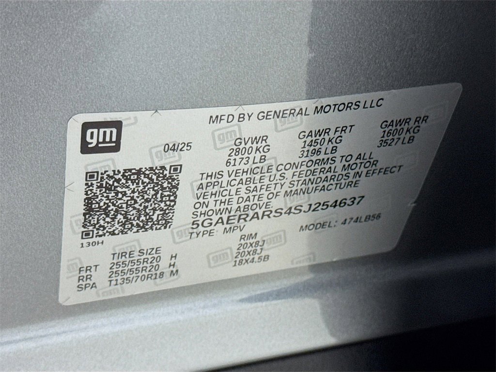 Used 2025 Buick Enclave Preferred image 32