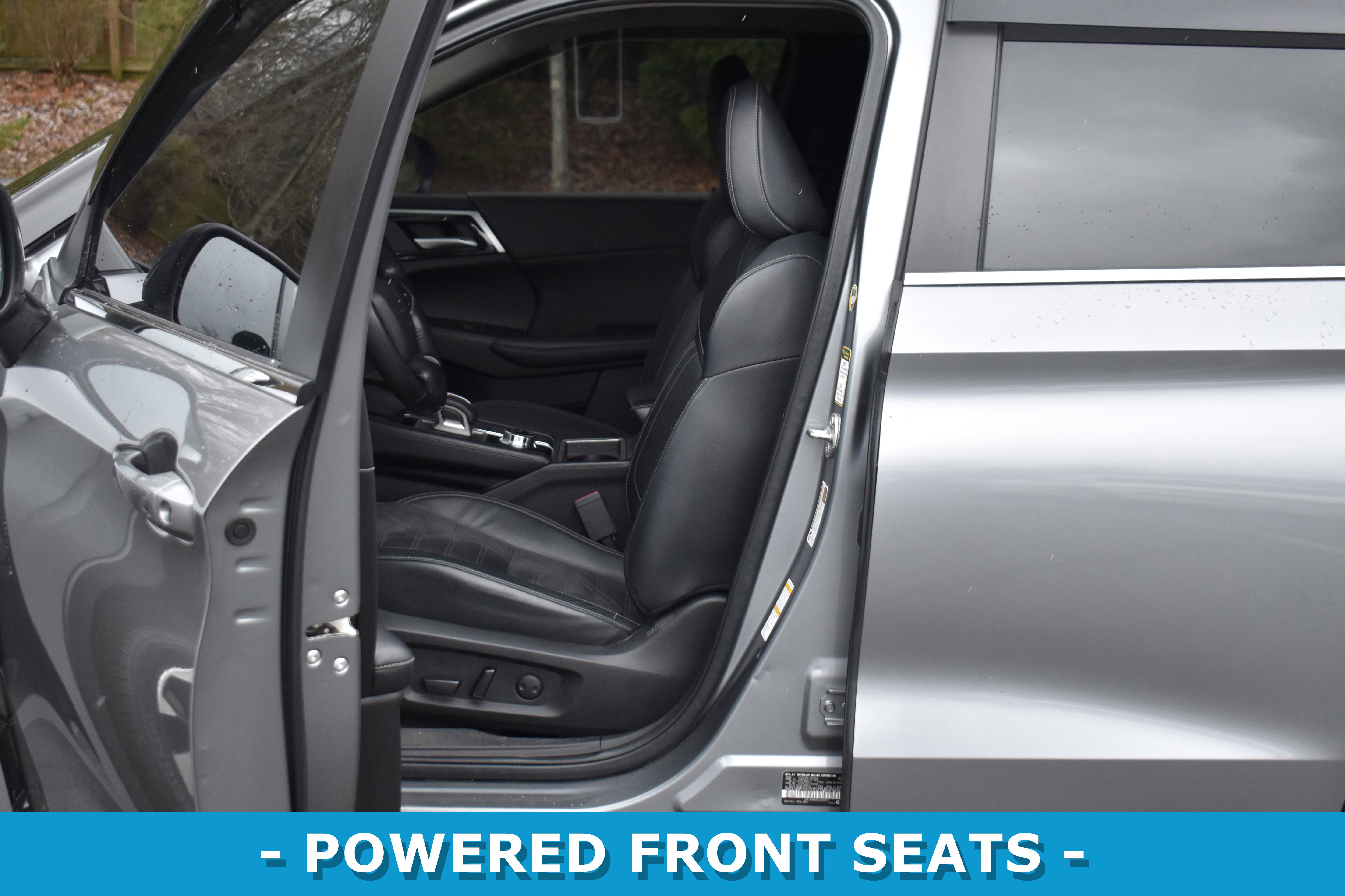 Used 2022 Mitsubishi Outlander SE image 4