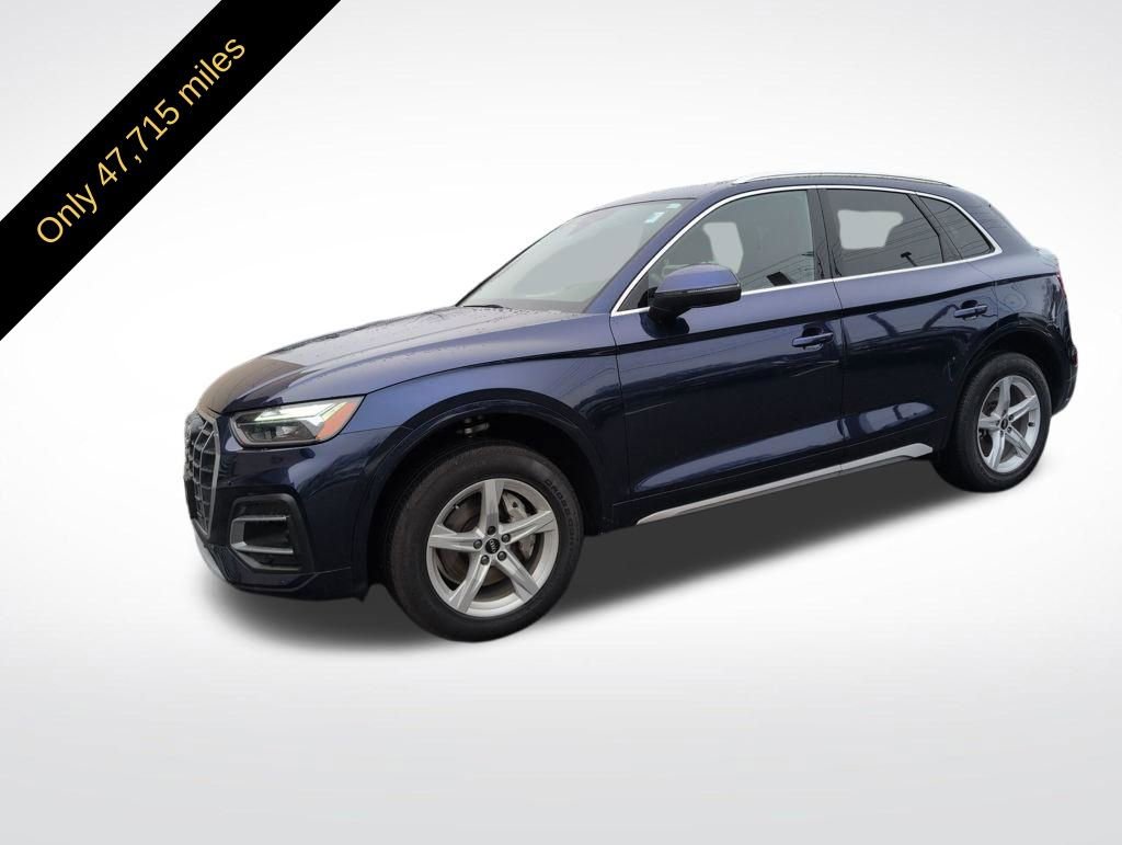Used 2023 Audi Q5 2.0T Premium w/ Convenience Package image 2