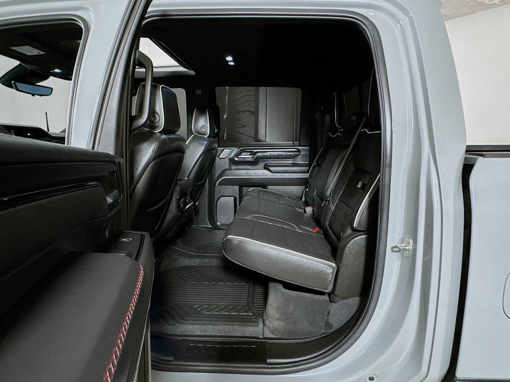 Used 2025 GMC Sierra 2500 AT4X w/ AT4X AEV Edition AWD/4WD image 24