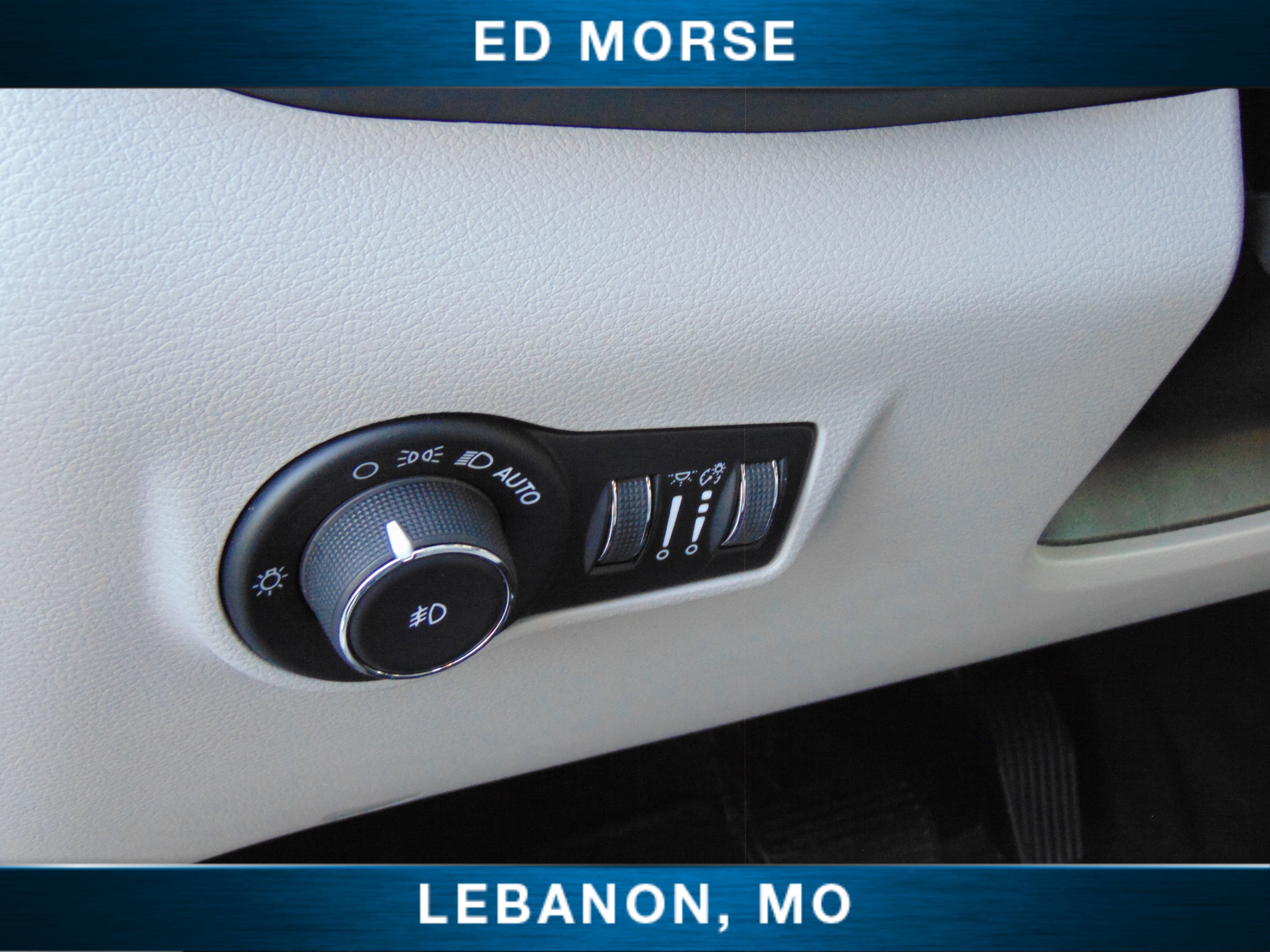 Used 2022 Jeep Compass Limited w/ Elite Group image 11