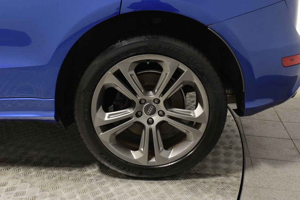 Used 2015 Audi SQ5 Premium Plus w/ Technology Package image 36