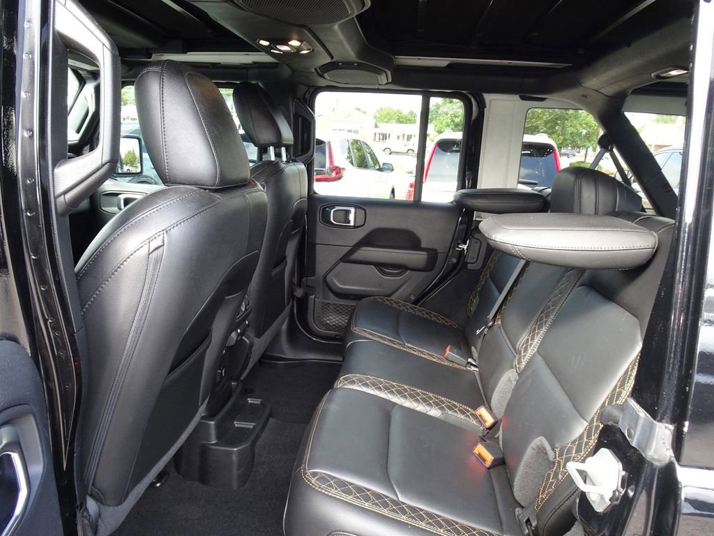 Used 2021 Jeep Wrangler Unlimited Sahara image 14