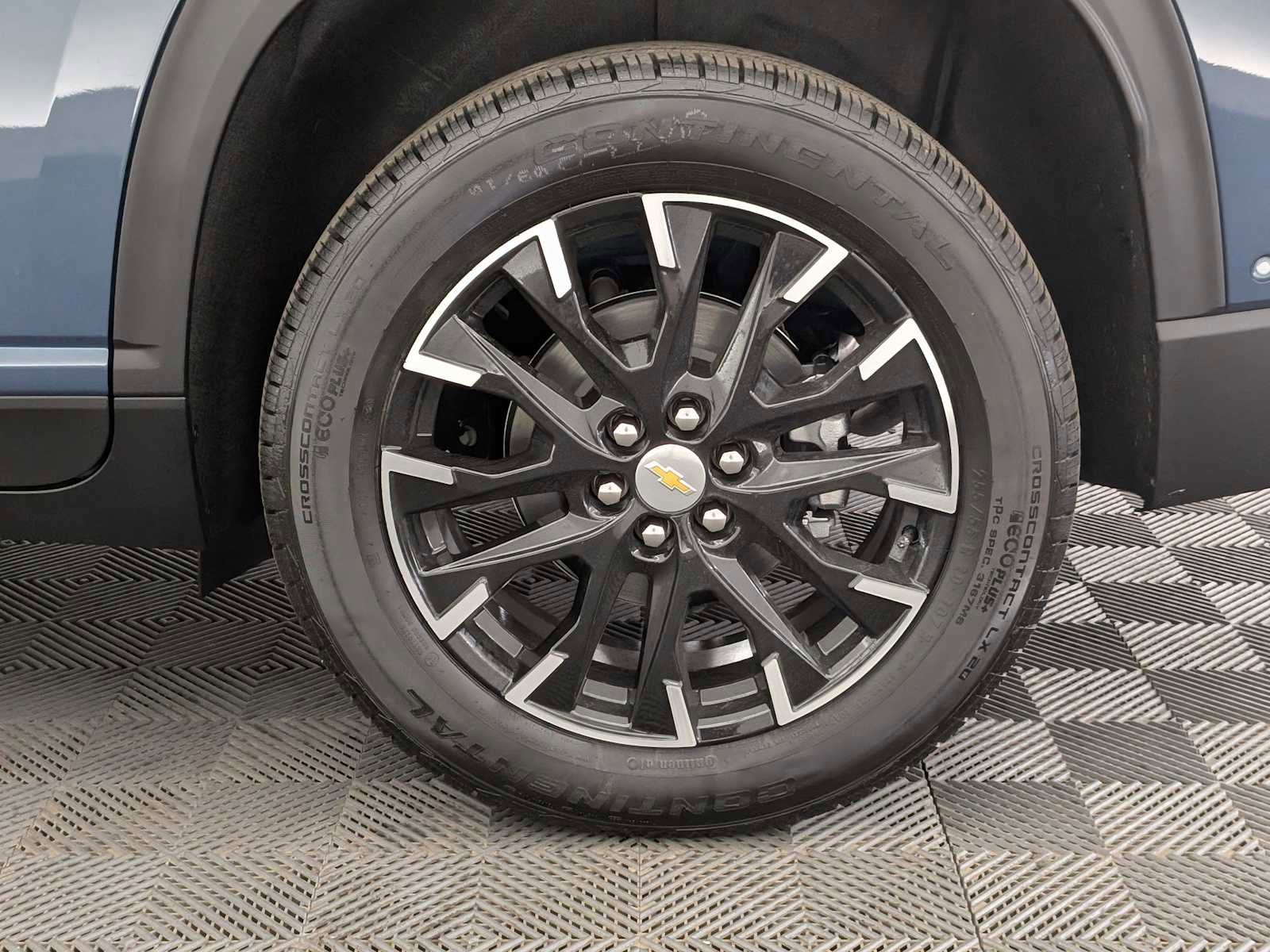 New 2026 Chevrolet Traverse LT w/ Enhanced Driving Package image 13