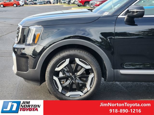 Used 2025 Kia Telluride S FWD image 8