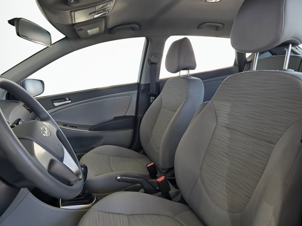Used 2016 Hyundai Accent SE FWD image 18