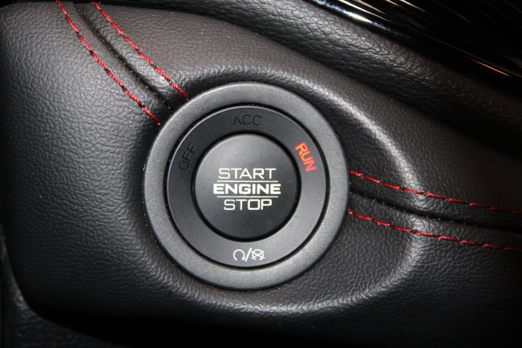 Used 2025 Dodge Durango GT RWD image 39
