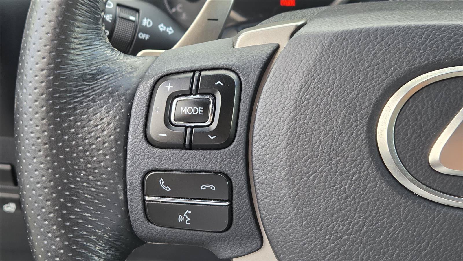 Used 2015 Lexus NX 200t F Sport w/ Navigation System Package AWD/4WD image 19